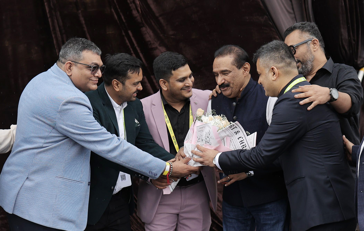 Mr.Vaibhav Agarwal along with SGEMA Team warmly welcoming Mr.Sabbas Joseph (Co-Founder, Wizcraft) at SGEMA Evolve 2025.